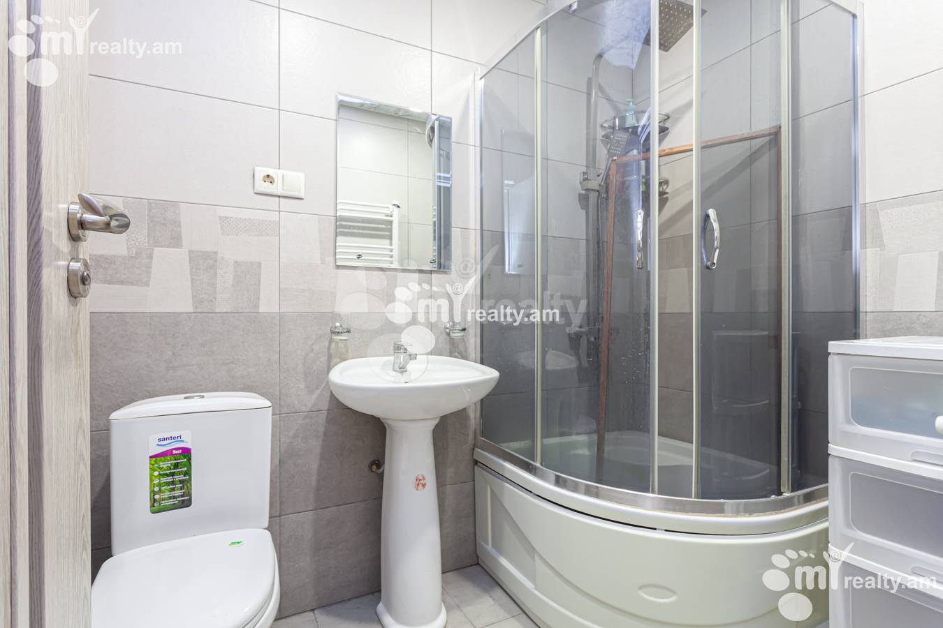 Купить 4 комнатную квартиру Аргишти ул, Центр Ереван, 151693