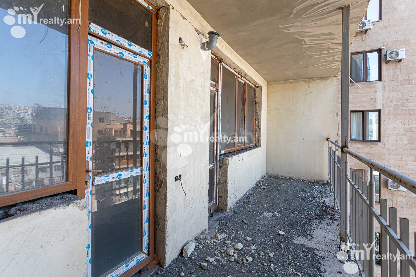 3 bedroom apartment for sale Aram St, Center Yerevan, 156156