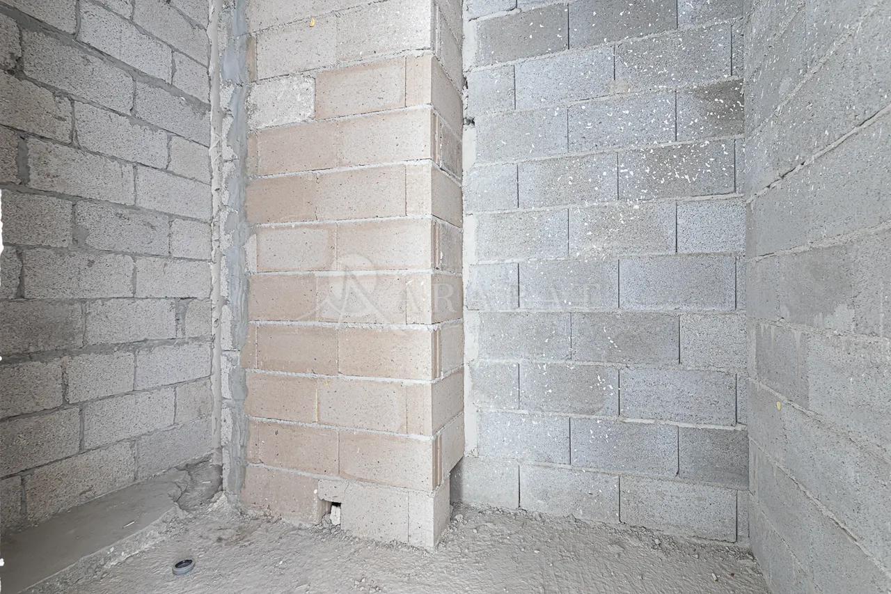 3 bedroom apartment for sale Antarayin St, Center Yerevan, 157900