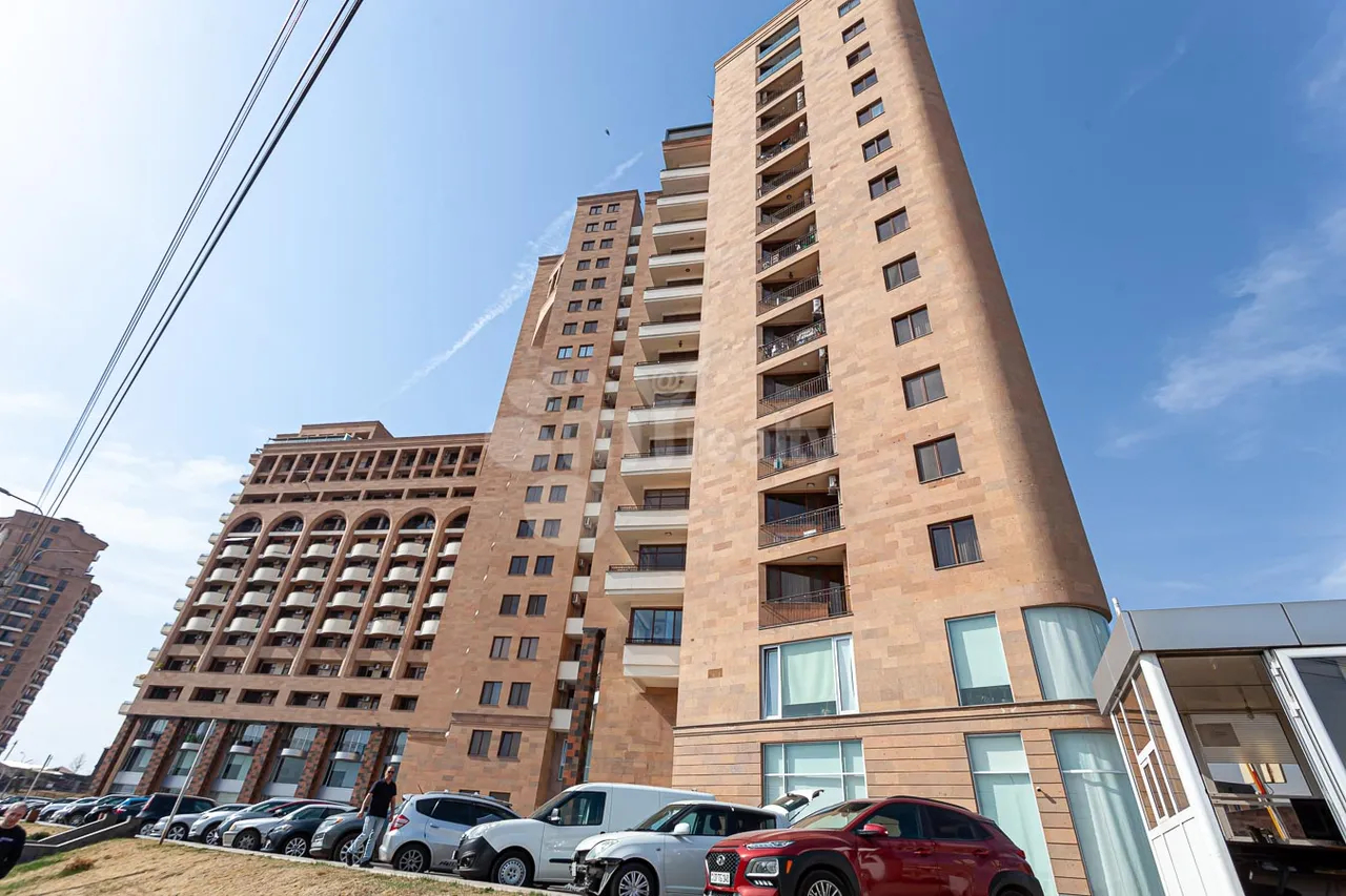 3 bedroom apartment for sale Sasna Tsrer St, Davtashen Yerevan, 158808