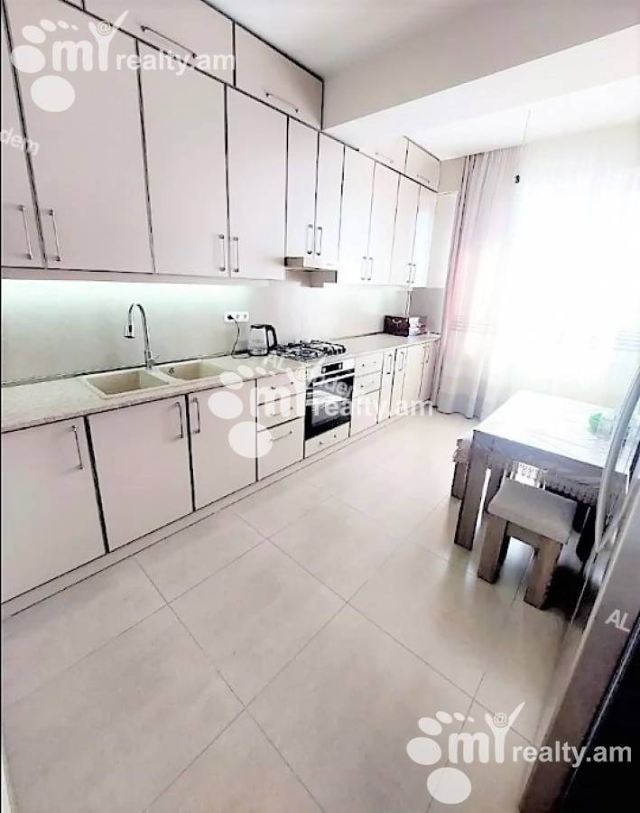 Купить 3 комнатную квартиру Арзуманян ул, Ачапняк Ереван, 140980