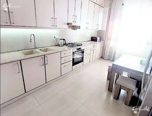 kupit-kvartiru-v-novostroyke/3-komnatnaya/Arzumanyan+St/Ajapnyak/Yerevan