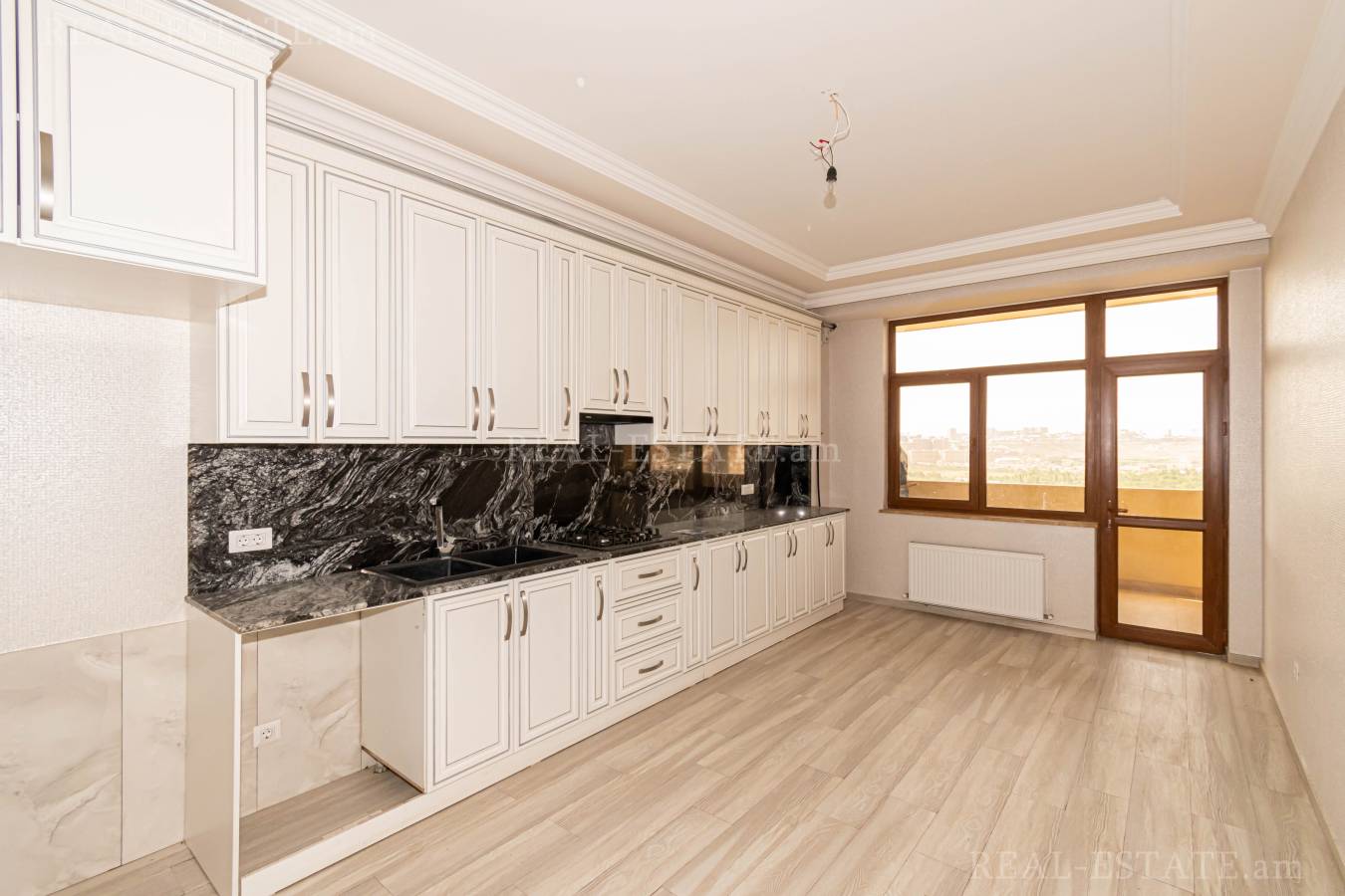 5 bedroom apartment for sale Lvovyan St, Nor-Nork Yerevan, 124058