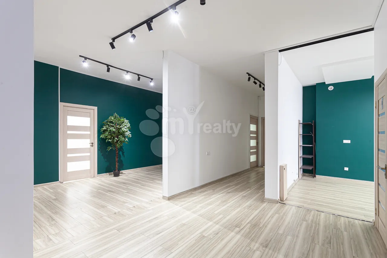 Commercial property for rent V.Papazyan St, Arabkir Yerevan, 160453