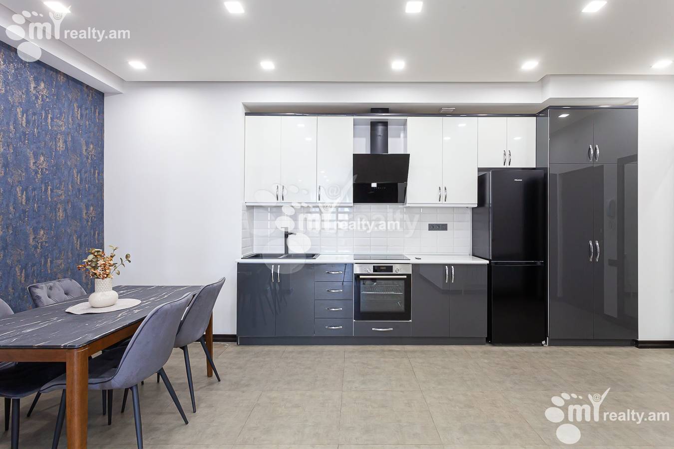 2 bedroom apartment for sale خیابان تِسی تِسِرناکابِرد, مرکز شهر ایروان, 150476