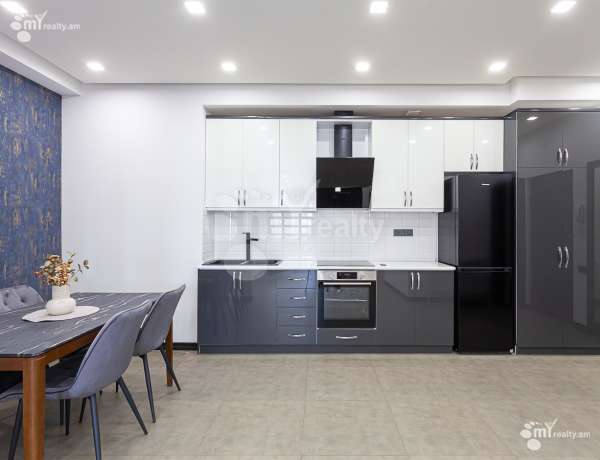 2-senyakanoc-bnakaran-vacharq-Yerevan-Center