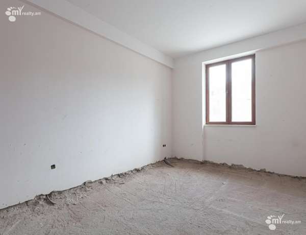 4-senyakanoc-bnakaran-vacharq-Yerevan-Center