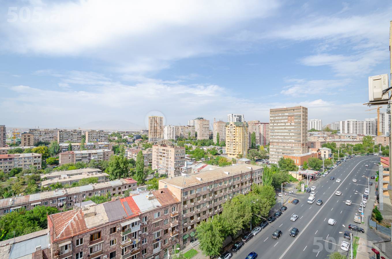 4 սենյականոց բնակարան  Կոմիտասի պող, Արաբկիր Երևան, 153116