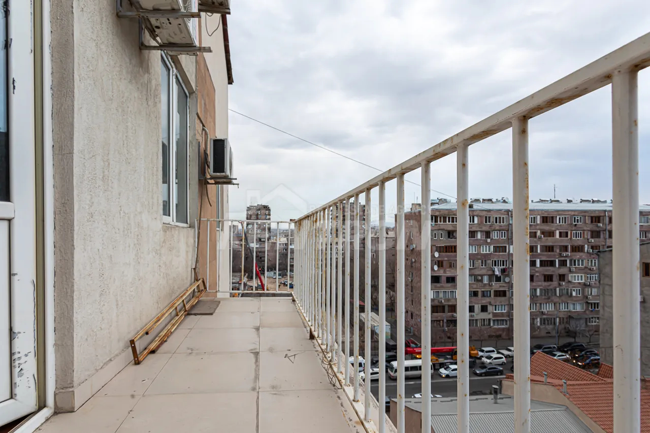 4 bedroom apartment for sale A. Avetisyan St, Arabkir Yerevan, 159610