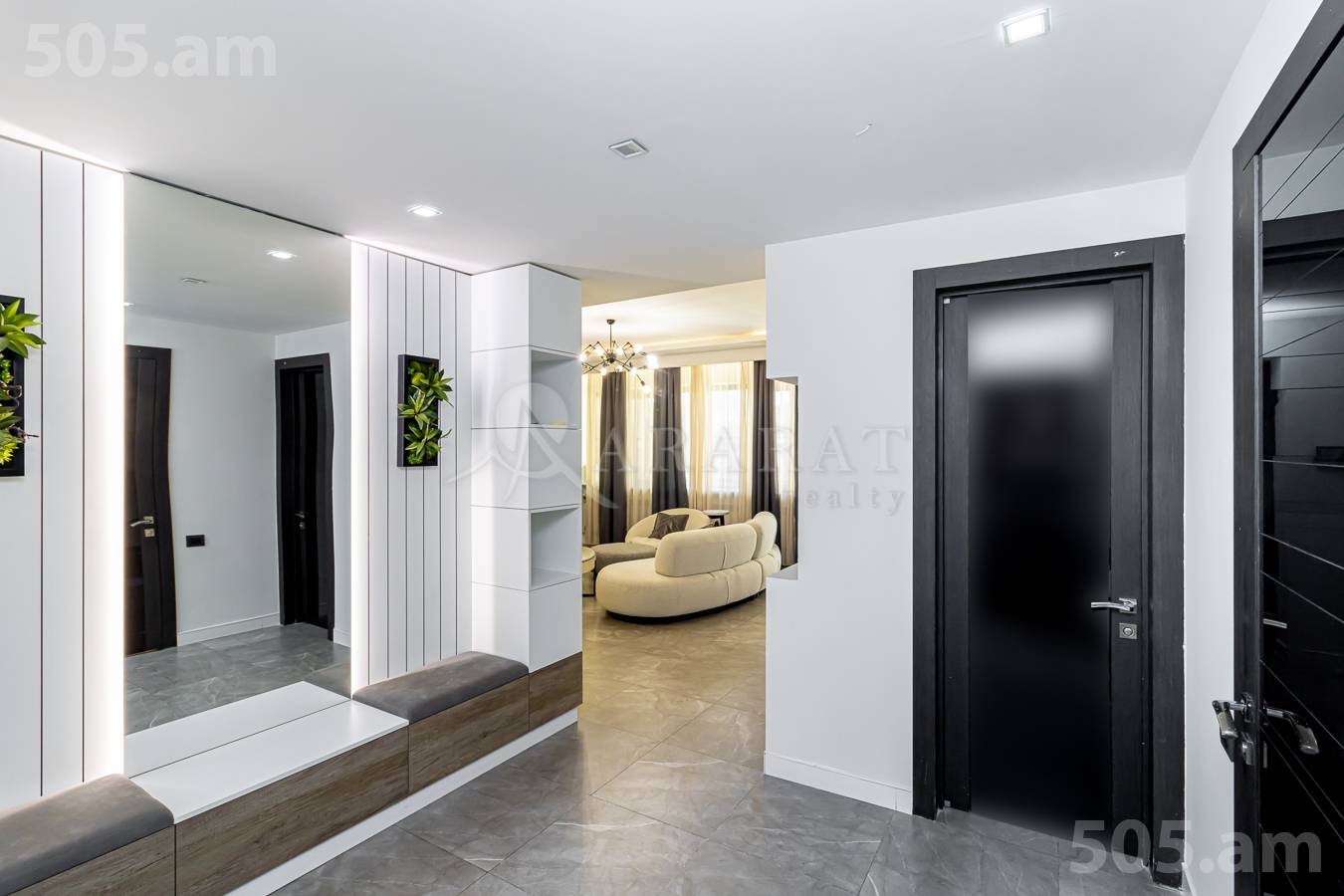 Купить 2 комнатную квартиру Амирян ул, Центр Ереван, 153533