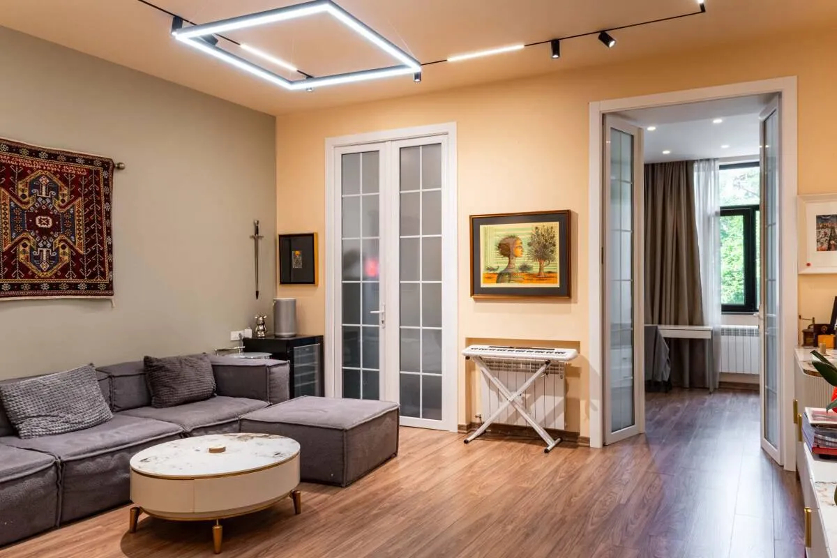 4 սենյականոց բնակարան  Բաղրամյան պող(Կենտրոն), Կենտրոն Երևան, 158463