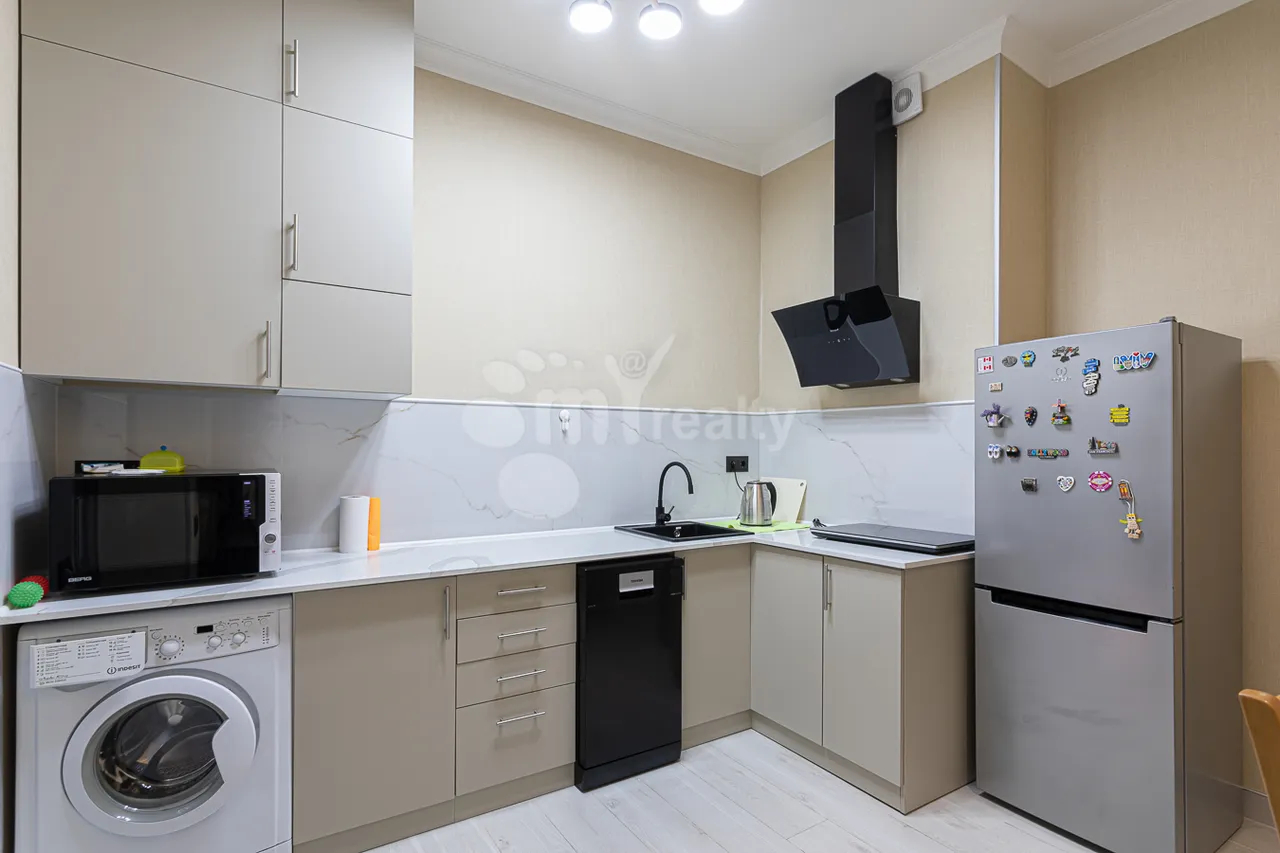 Купить 2 комнатную квартиру Арабкир 51ый ул, Арабкир Ереван, 158645