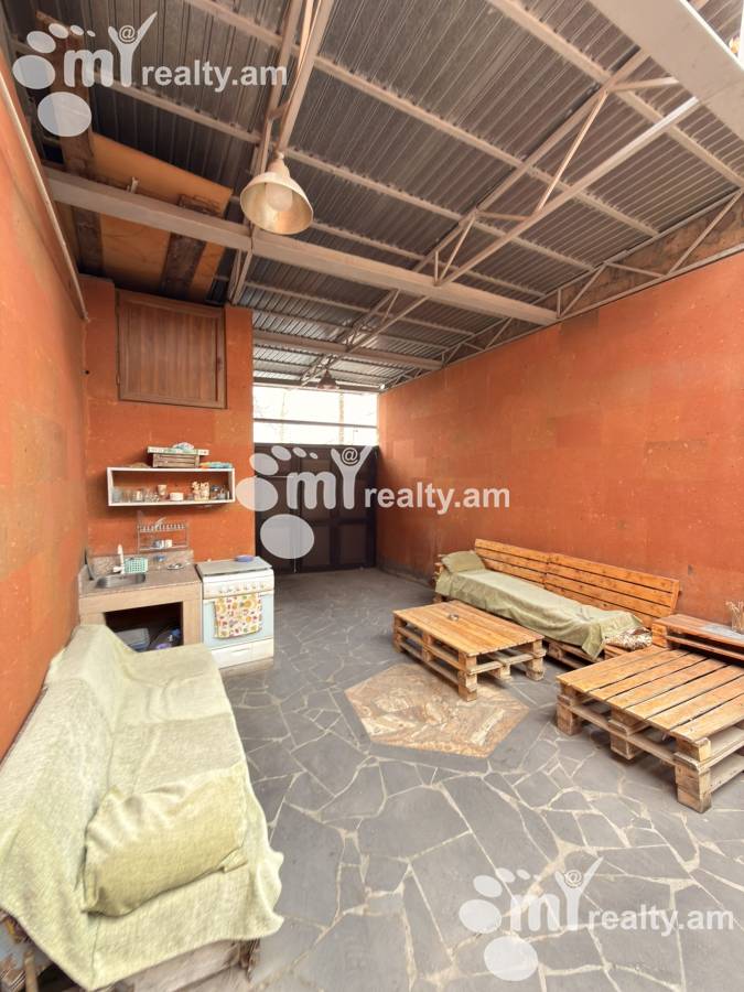 Առանձնատուն  Դրոյի փող., Քանաքեռ-Զեյթուն Երևան, 158038