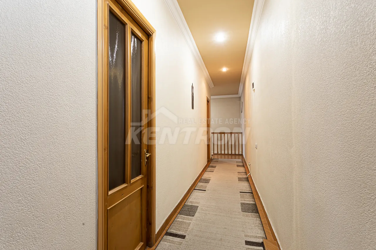 5 bedroom apartment for sale Hr.Kochar St, Arabkir Yerevan, 158247