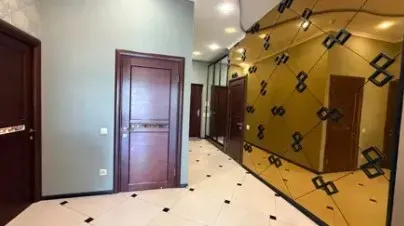 3 bedroom apartment for rent Aram St, Center Yerevan, 161431