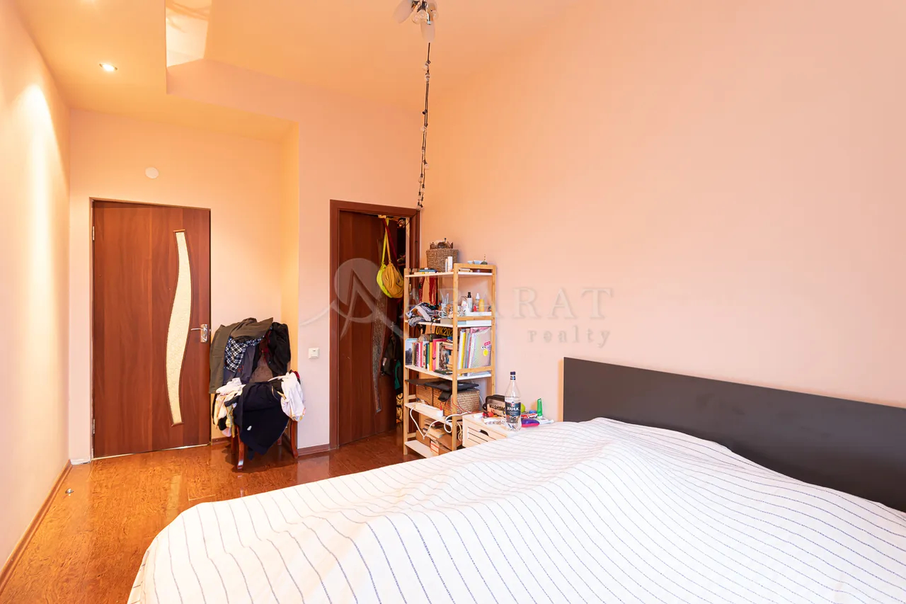 4 bedroom apartment for sale A. Avetisyan St, Arabkir Yerevan, 159611
