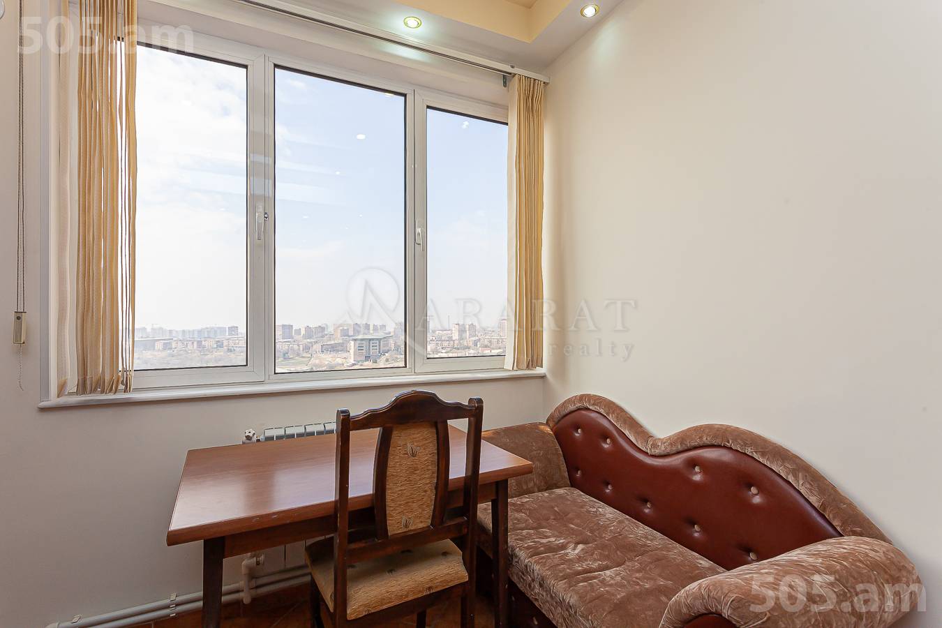 Купить 3 комнатную квартиру Барбюс ул, Арабкир Ереван, 148719