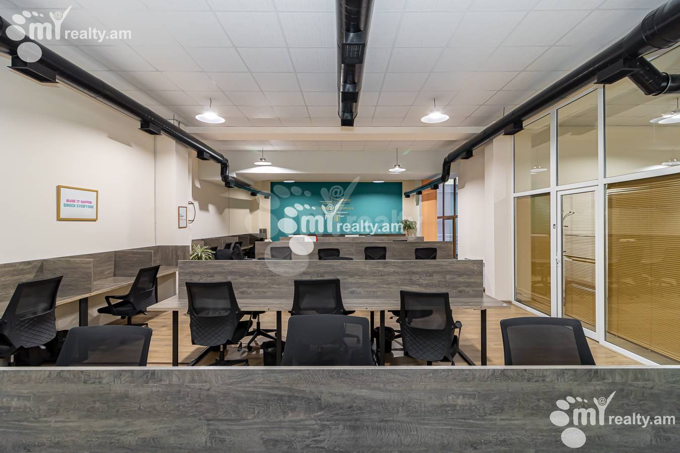 Commercial for rent خیابان آرام, مرکز شهر ایروان, 150378