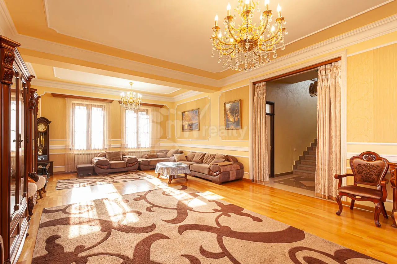 House for sale Teryan st, Avan Yerevan, 157309