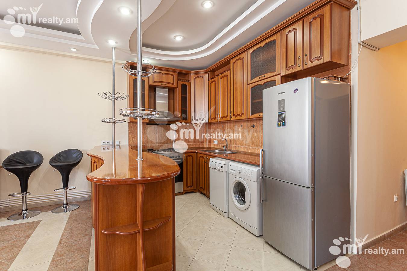 Купить 2 комнатную квартиру Сарян ул, Центр Ереван, 148659