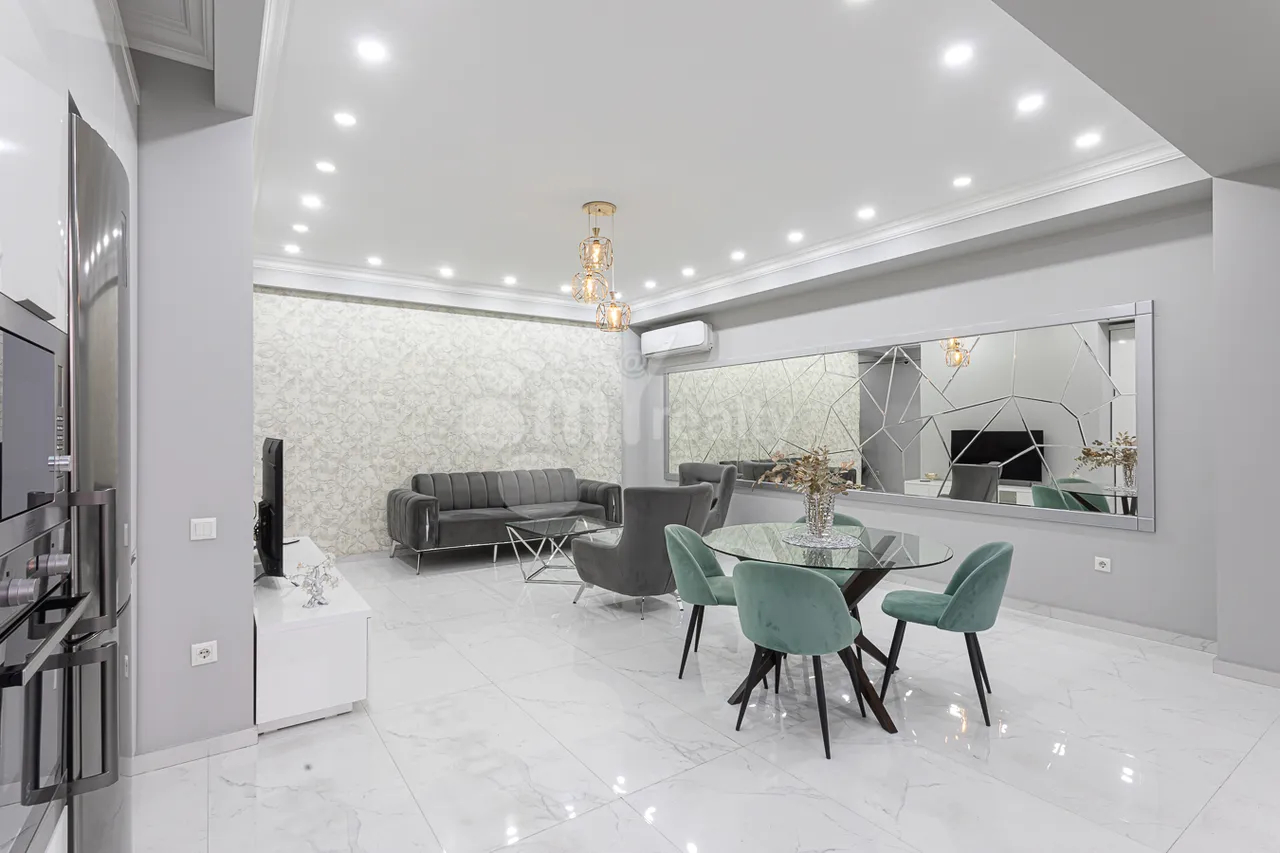 Снять 3 комнатную квартиру Г.Лусаворич ул, Центр Ереван, 159406