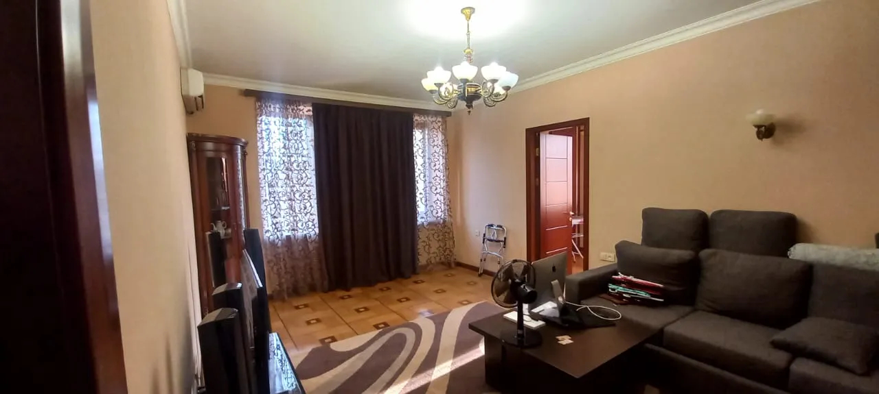 3 bedroom apartment for sale Mashtots Ave, Center Yerevan, 158089
