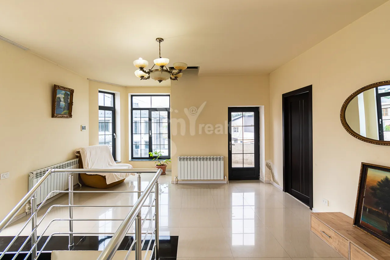 House for sale Paruyr Sevak dis., Avan Yerevan, 160492