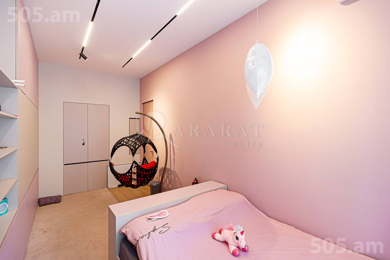 3 bedroom apartment for sale خیابان تومانیان, مرکز شهر ایروان, 152196