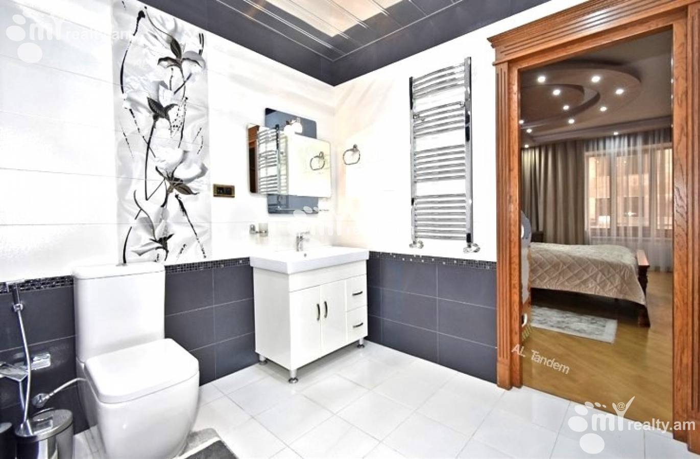 Снять 4 комнатную квартиру Арам ул, Центр Ереван, 142683