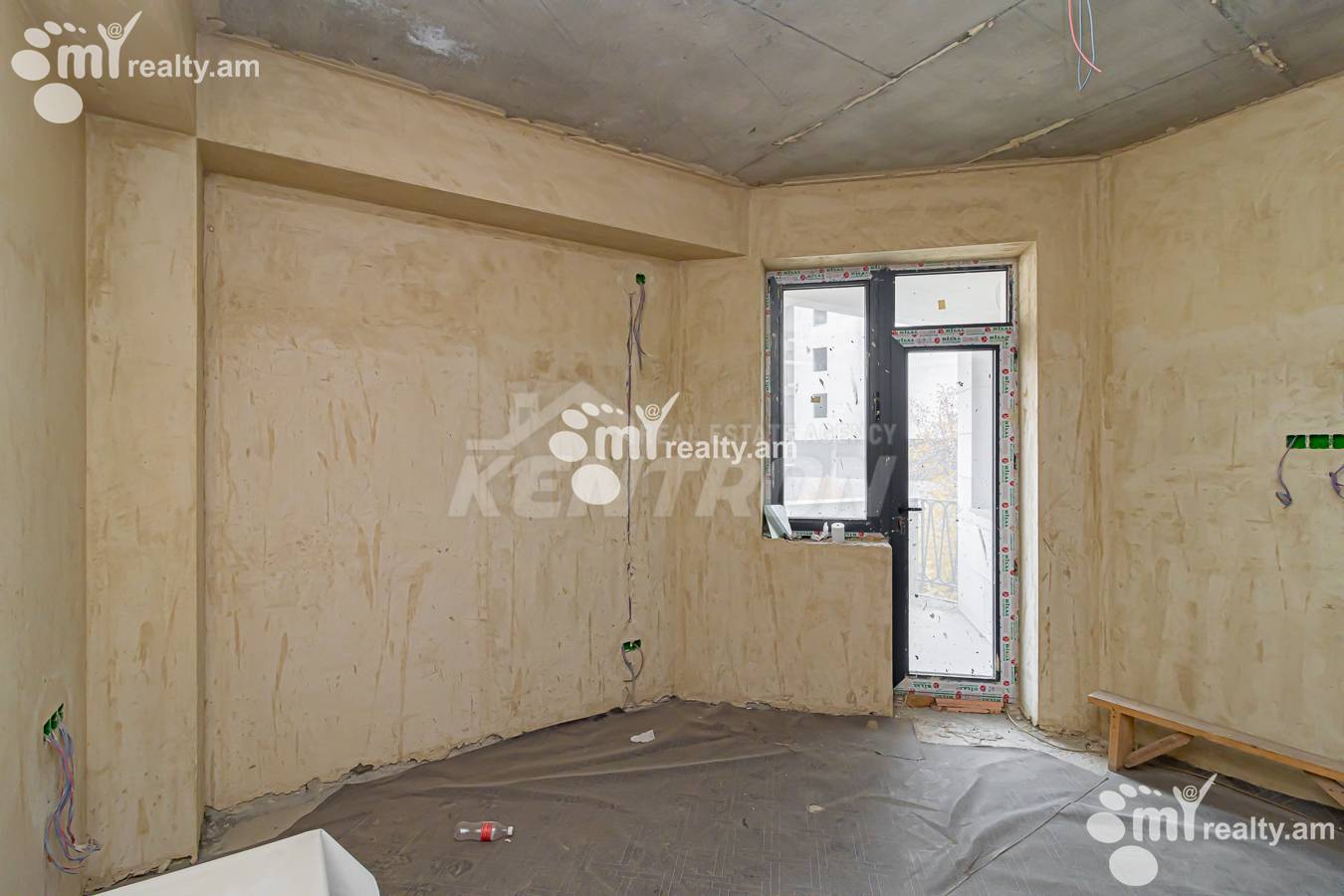 4 bedroom apartment for sale Antarayin, rue d' G.Gasparyan, Center Yerevan, 153857