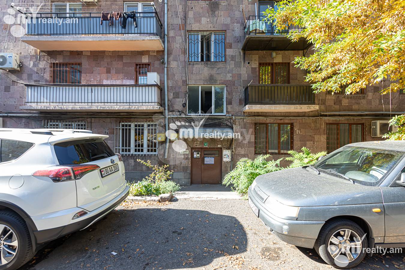 3 սենյականոց բնակարան  Նալբանդյան փող, Կենտրոն Երևան, 157024