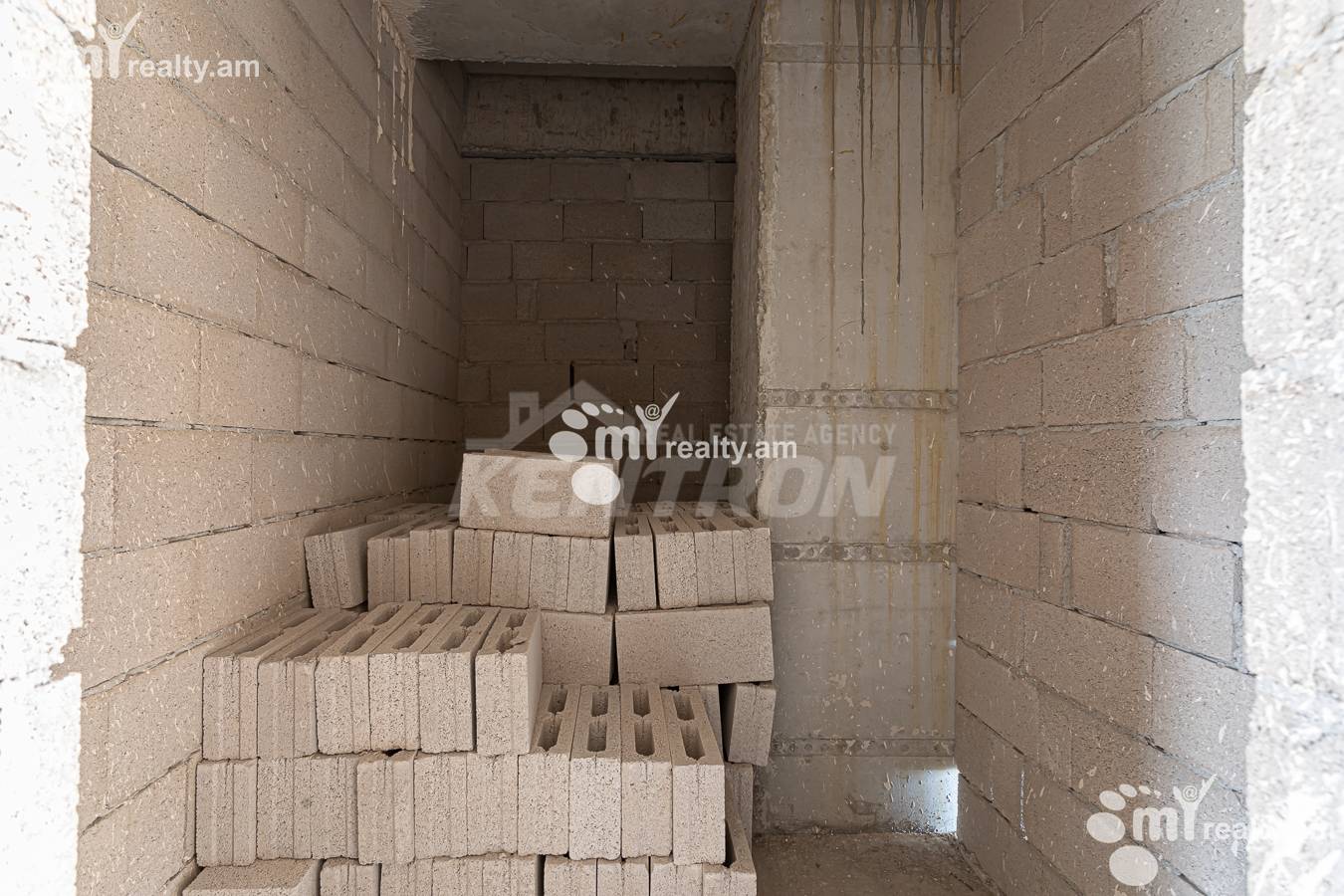 Купить 4 комнатную квартиру Севкареци Сако ул, Арабкир Ереван, 157059