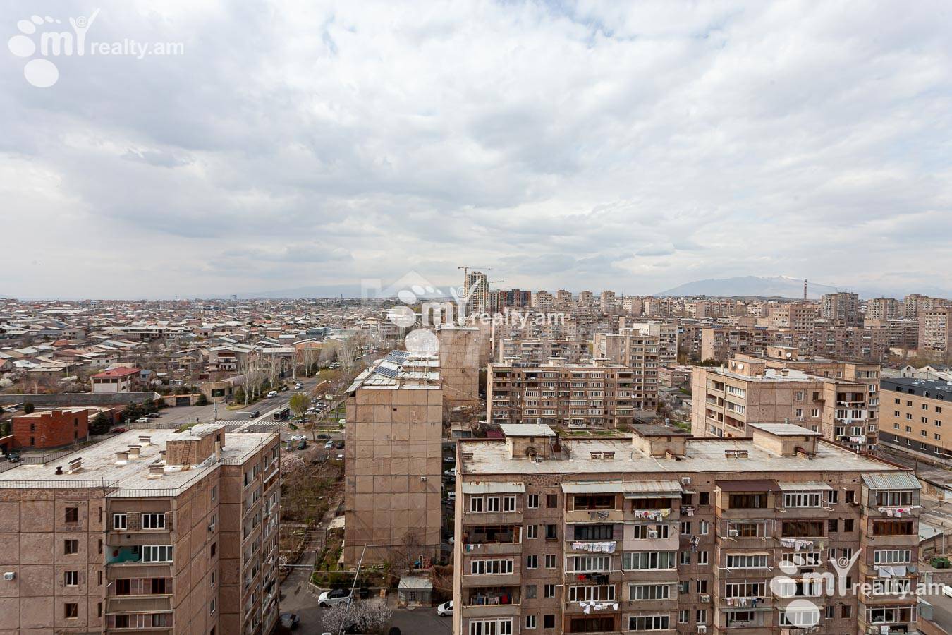 Купить 2 комнатную квартиру Сасна Црер ул., Давташен Ереван, 155245