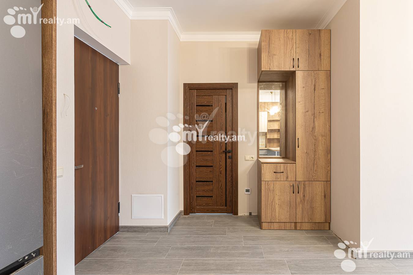 2 սենյականոց բնակարան  Արշակունյաց պող, Կենտրոն Երևան, 156813