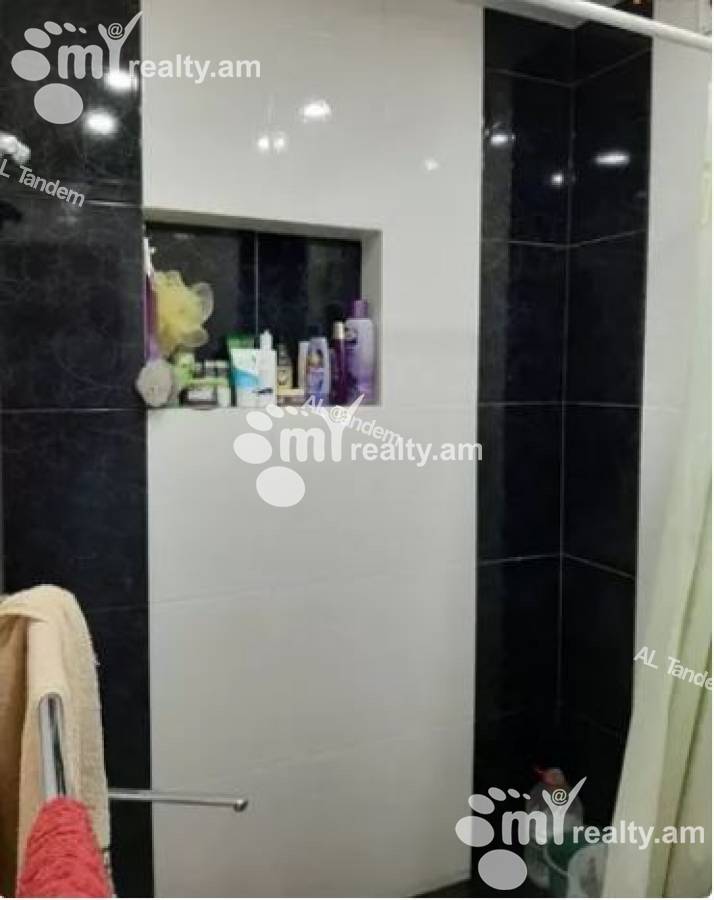 3 bedroom apartment for sale E. Qochar St, Center Yerevan, 126583