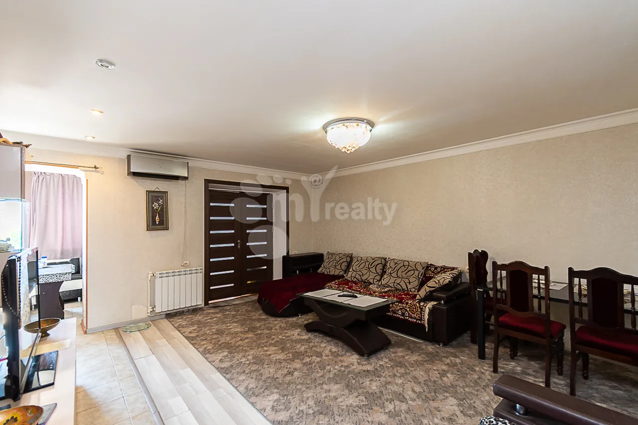 3 bedroom apartment for sale G.Lusavorich St, Center Yerevan, 161321