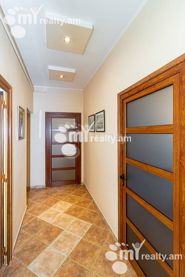 2 սենյականոց բնակարան  Կոմիտասի պող, Արաբկիր Երևան, 154752