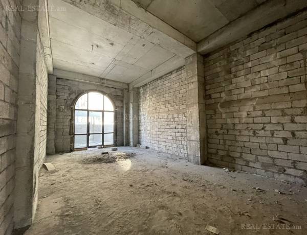 komercion-vacharq-Yerevan-Center