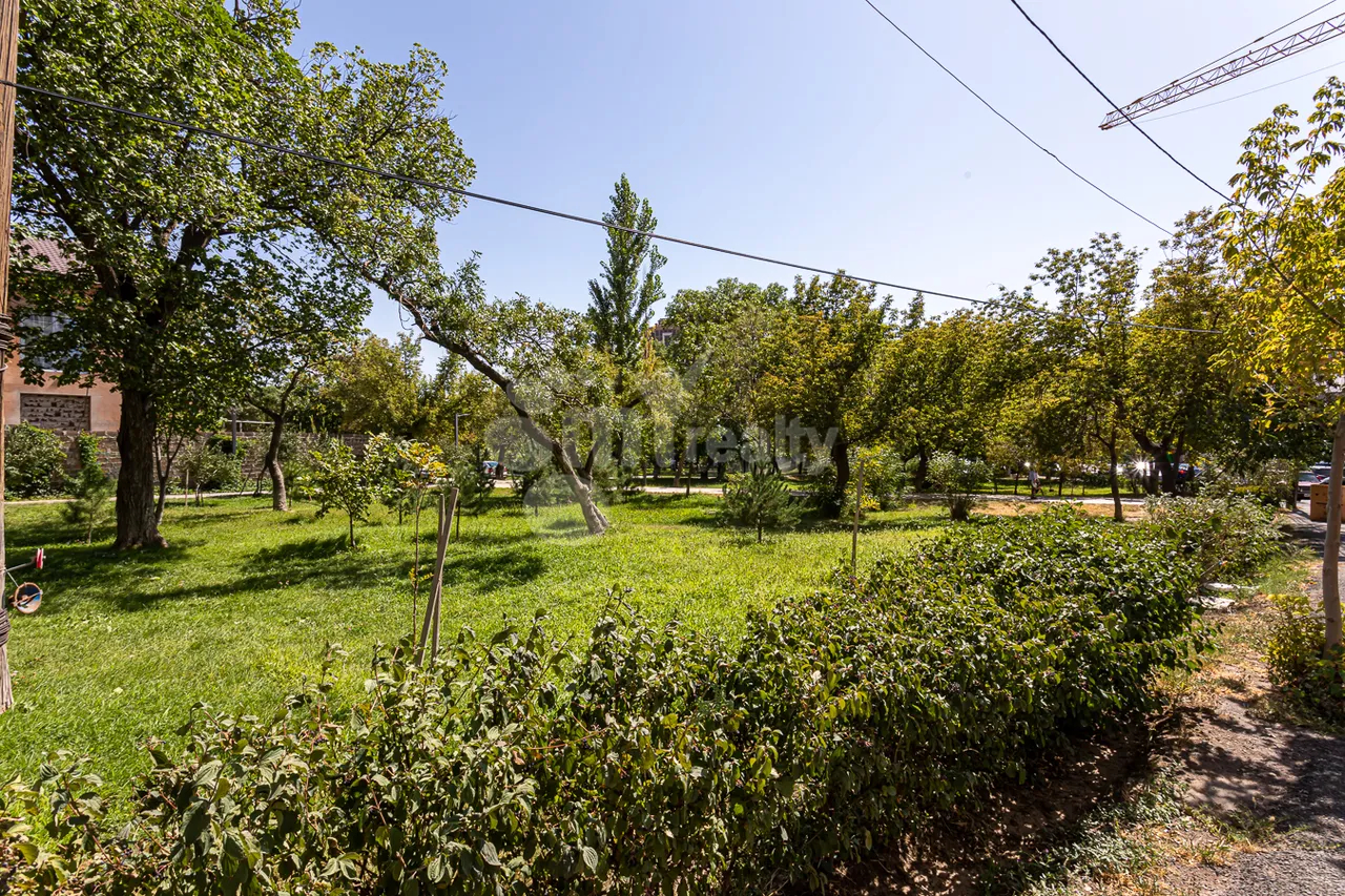 3 bedroom apartment for rent Ghapantsian St, Arabkir Yerevan, 160312