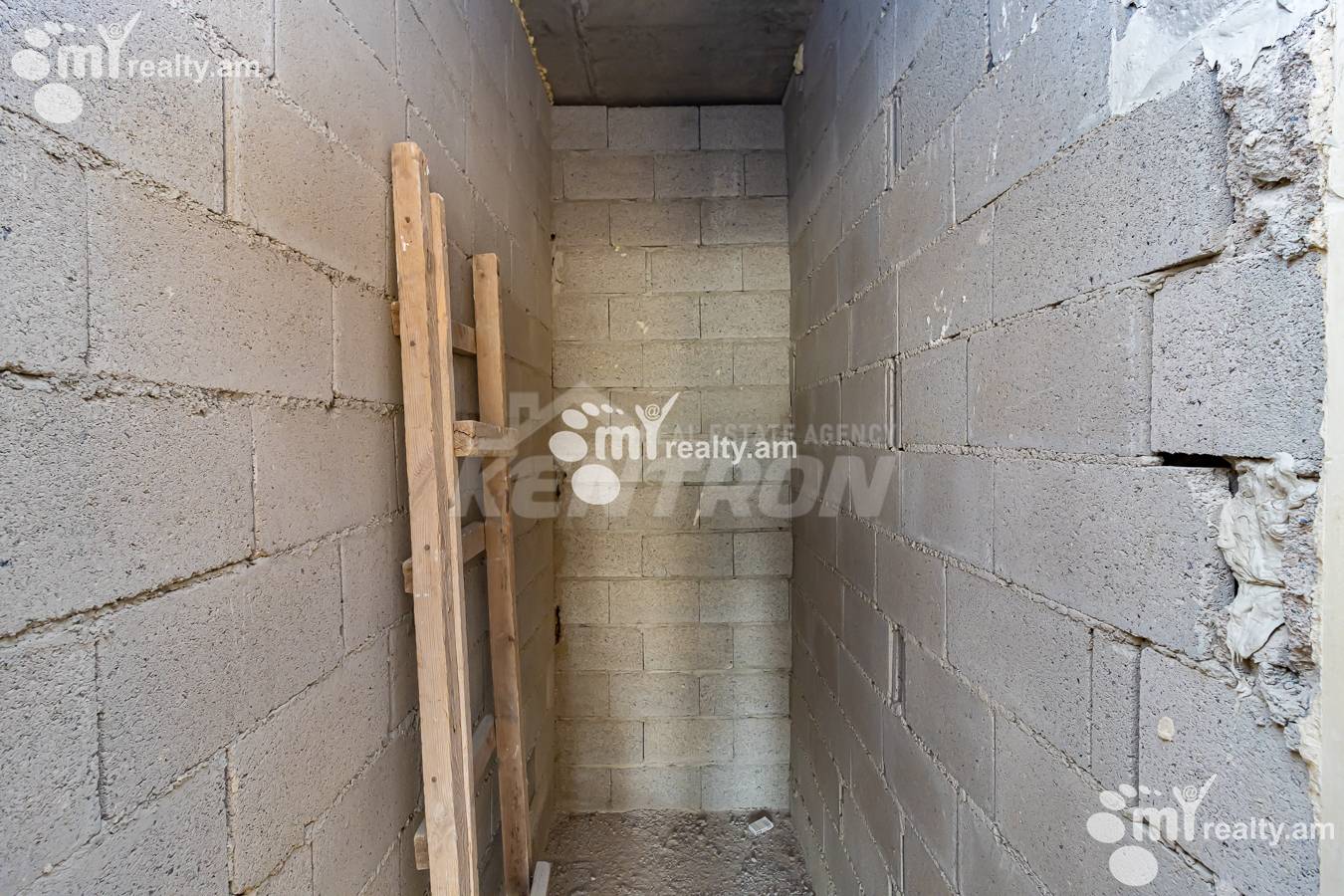 4 bedroom apartment for sale K. Ulnetsi St, Quanaquère-Zeytoun Yerevan, 142589