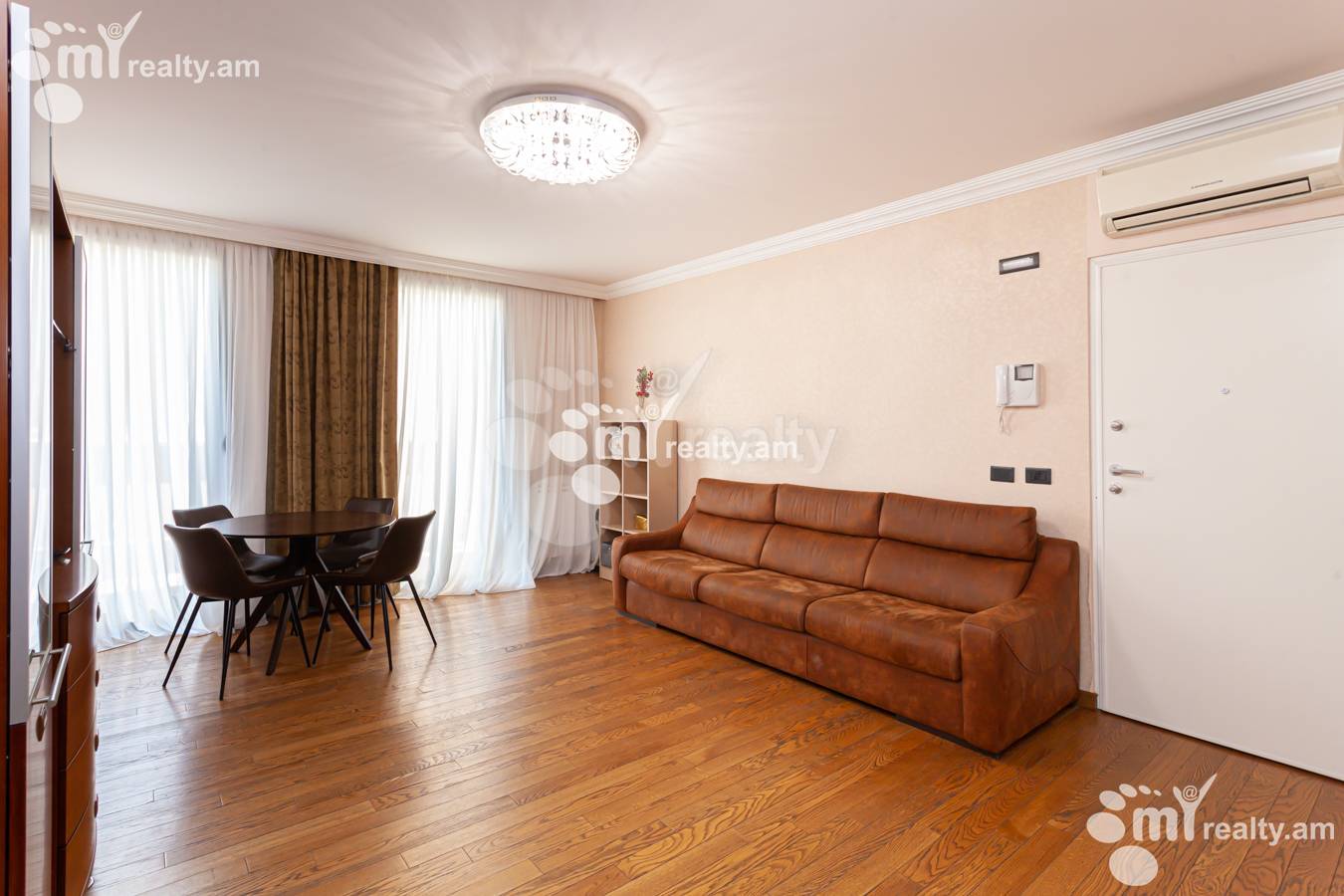 3 bedroom apartment for rent Vazgen Sargsyan St, Center Yerevan, 151912