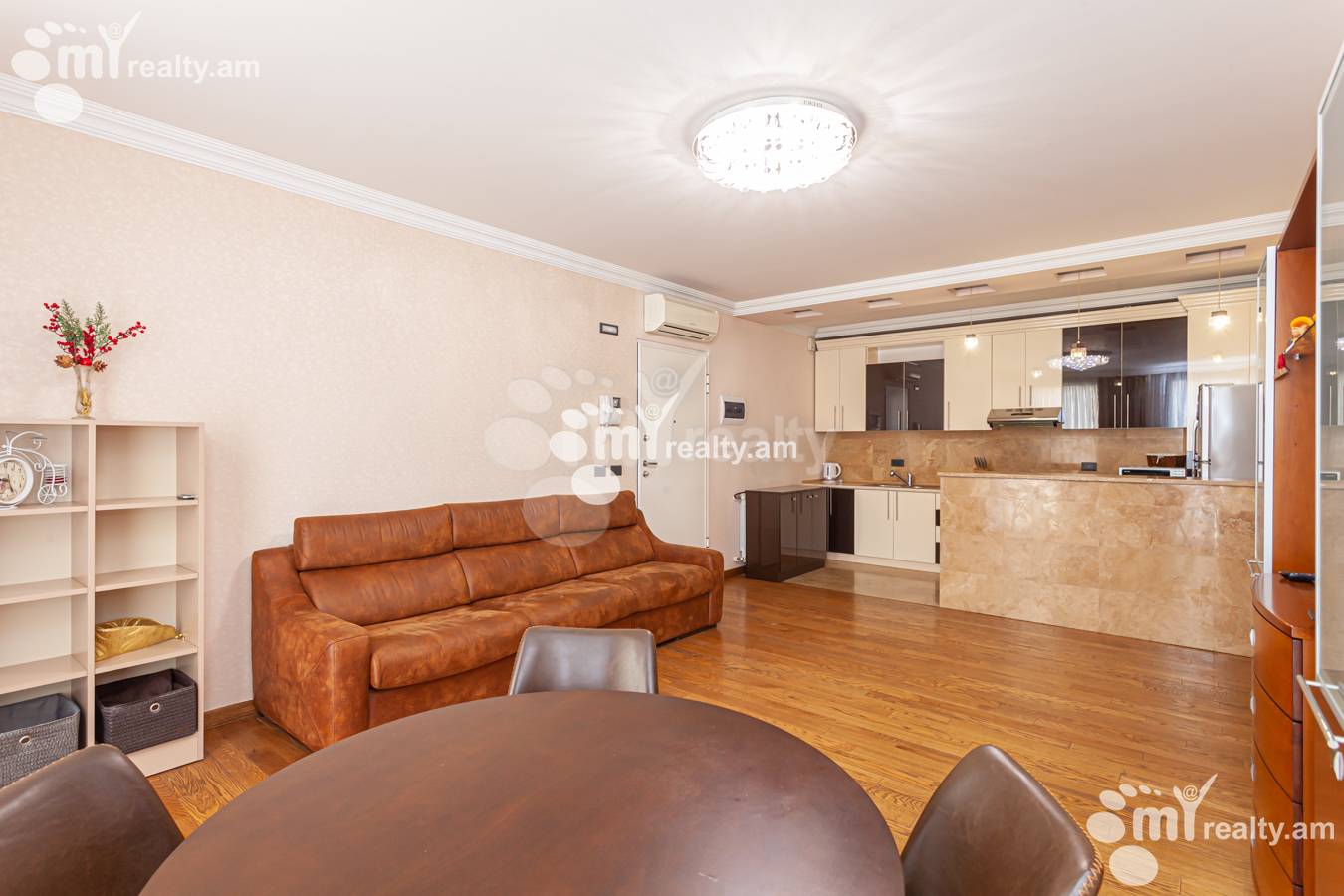 3 bedroom apartment for rent Vazgen Sargsyan St, Center Yerevan, 151912