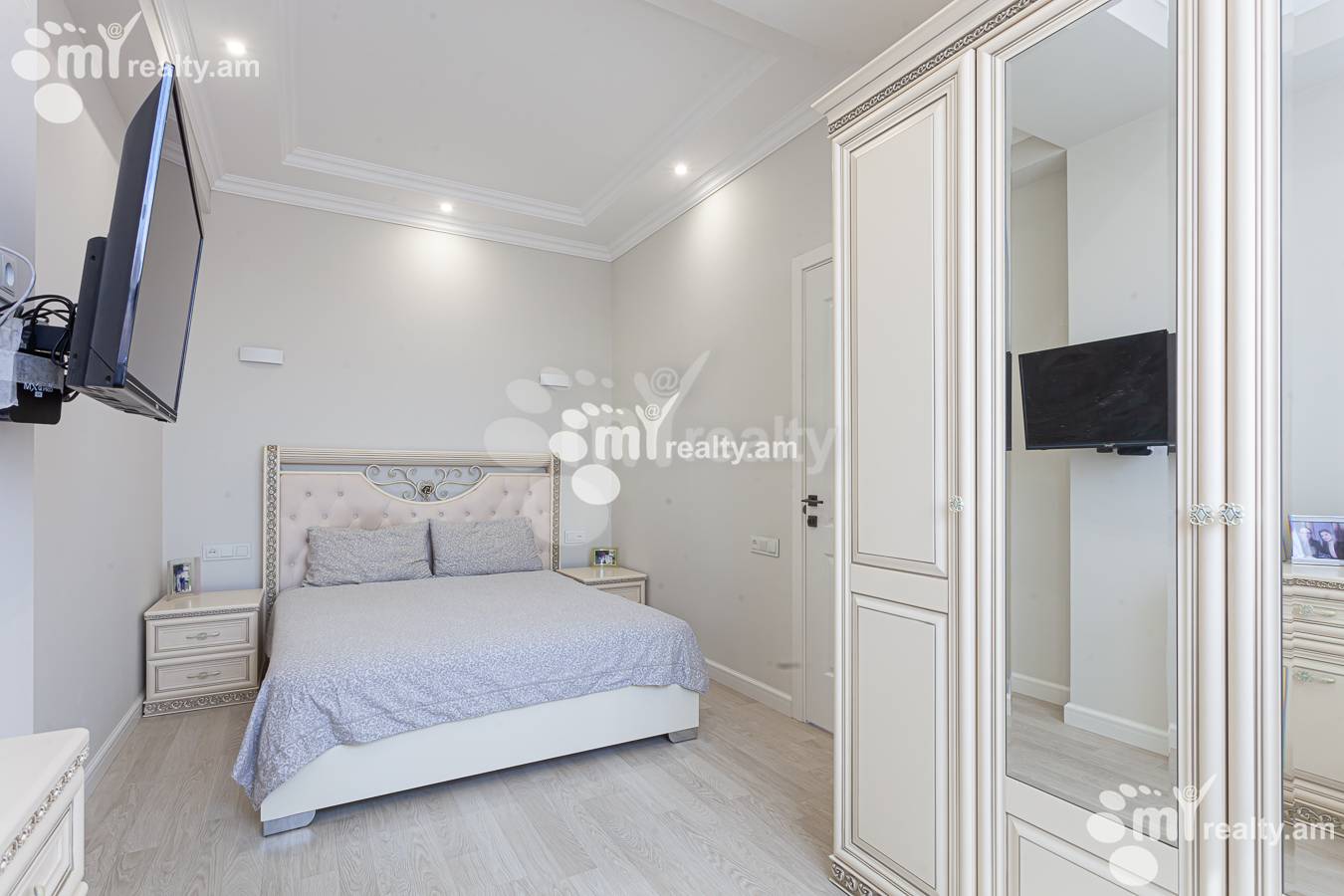 3 bedroom apartment for sale خیابان میکویان, داوتاشِن ایروان, 156181