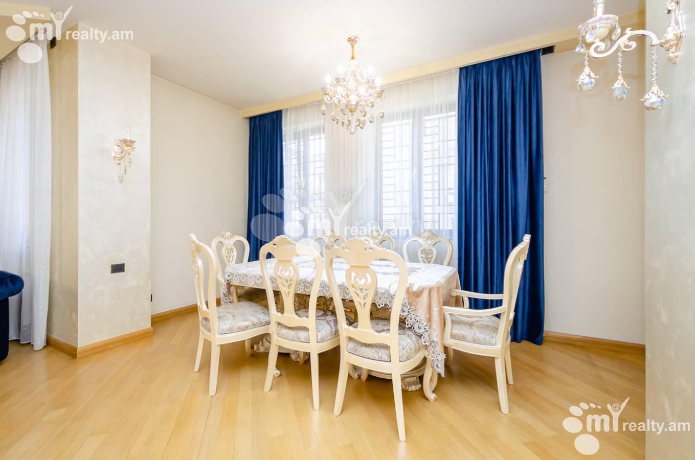 4 bedroom apartment for rent خیابان تِریان, مرکز شهر ایروان, 151280