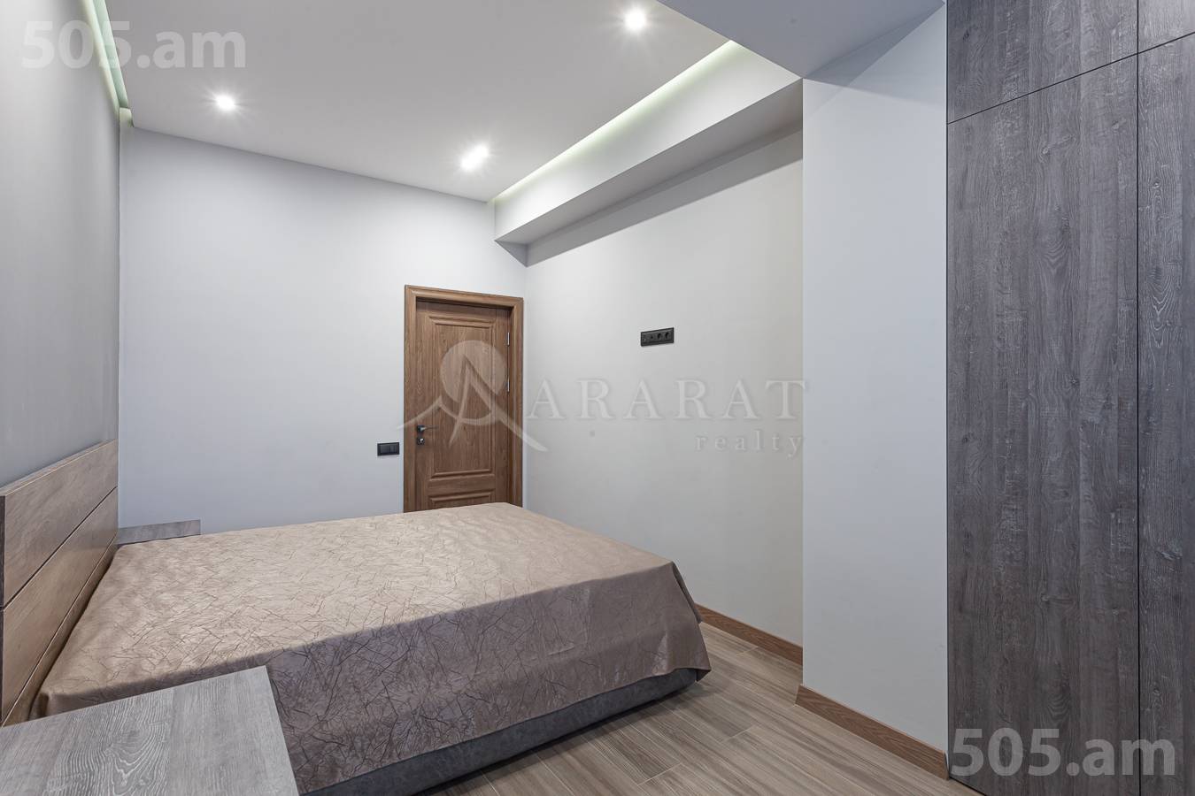 4 bedroom apartment for sale N. Tigranyan dead end, Arabkir Yerevan, 138723