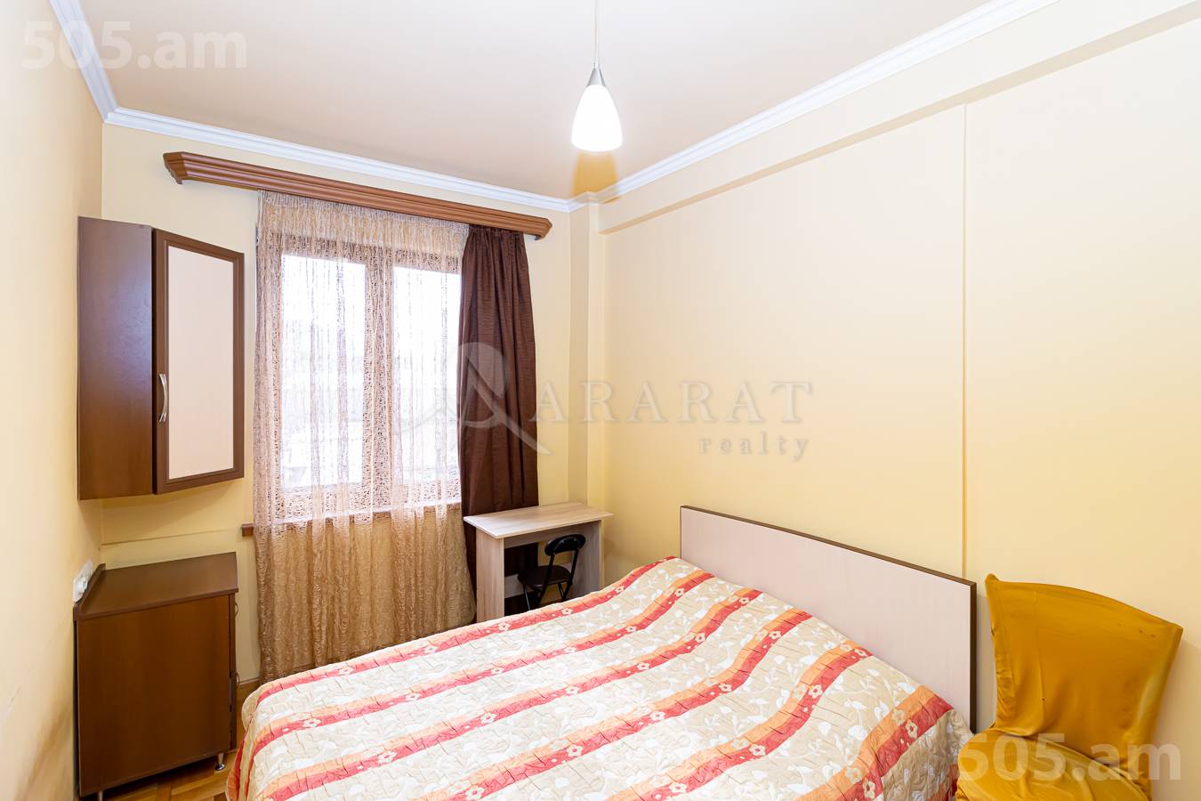 Купить 2 комнатную квартиру Е. Кочар ул, Центр Ереван, 154619