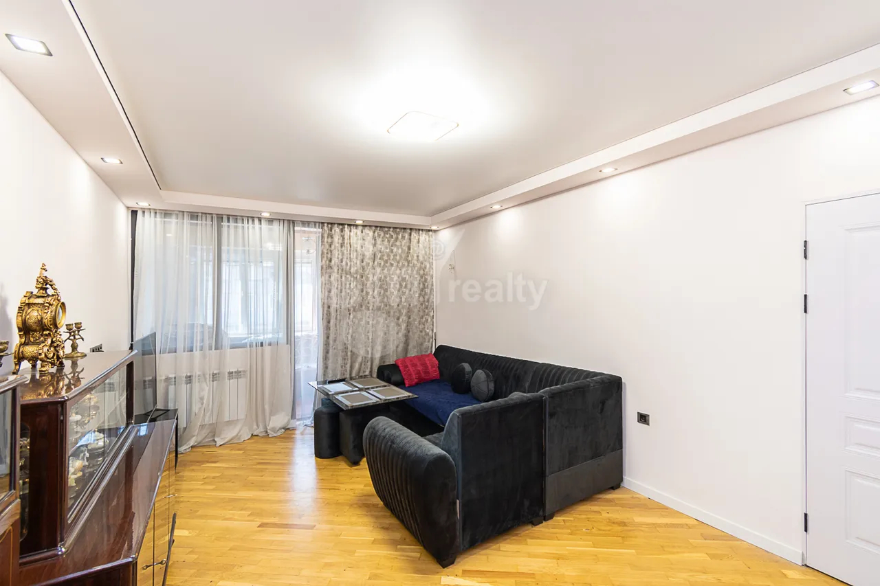 3 bedroom apartment for sale Orbeli Yeghbayrner   St, Arabkir Yerevan, 161210