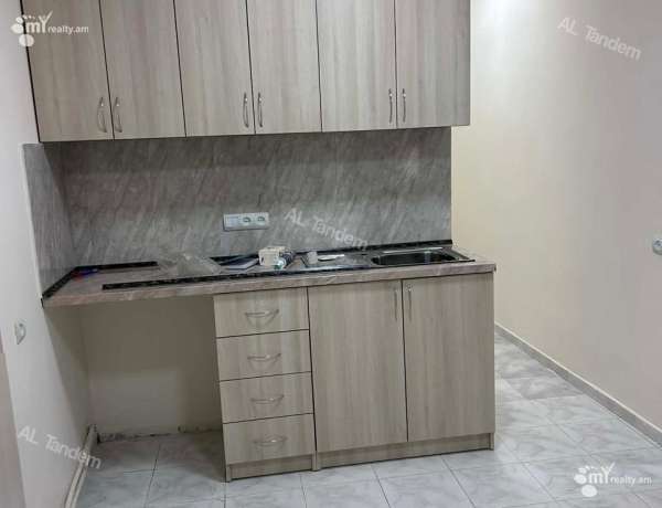 komercion-vardzakalutyun-Yerevan-Center