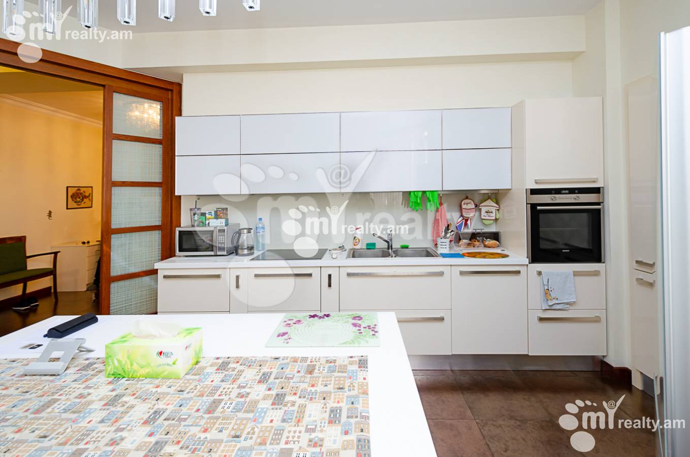 4 սենյականոց բնակարան  Հյուսիսային պող, Կենտրոն Երևան, 136507