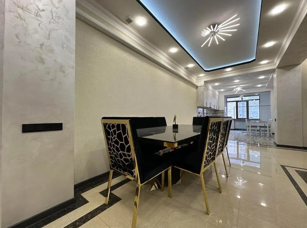 3 սենյականոց բնակարան  Եկմալյան փող, Կենտրոն Երևան, 159809